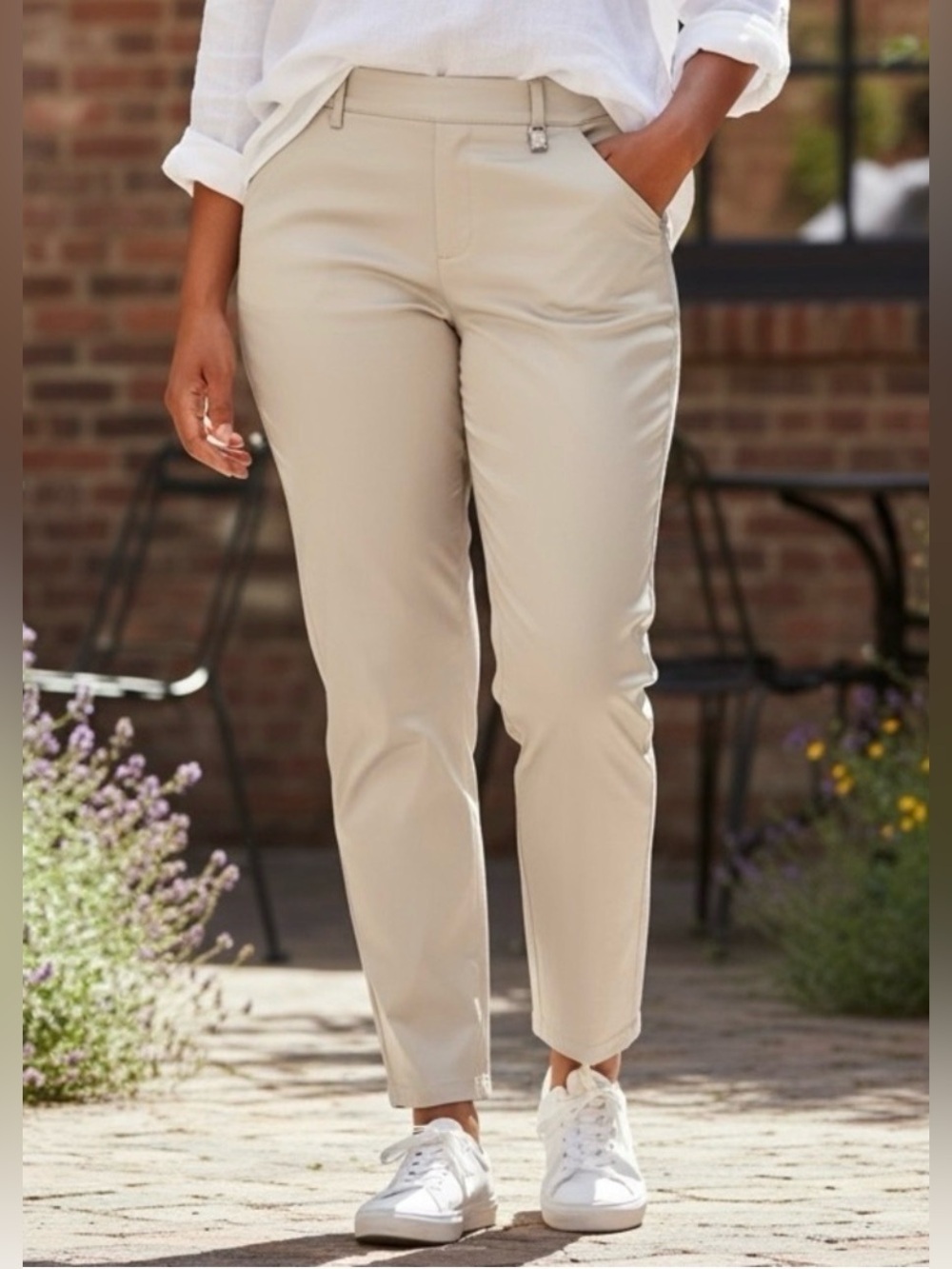 Michael Kors lightweight Khaki flat front pants size 10